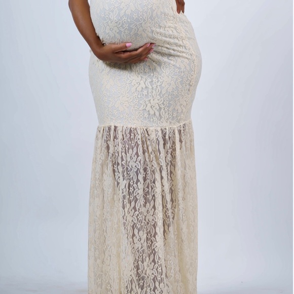 Maternity Gown - Picture 3 of 6